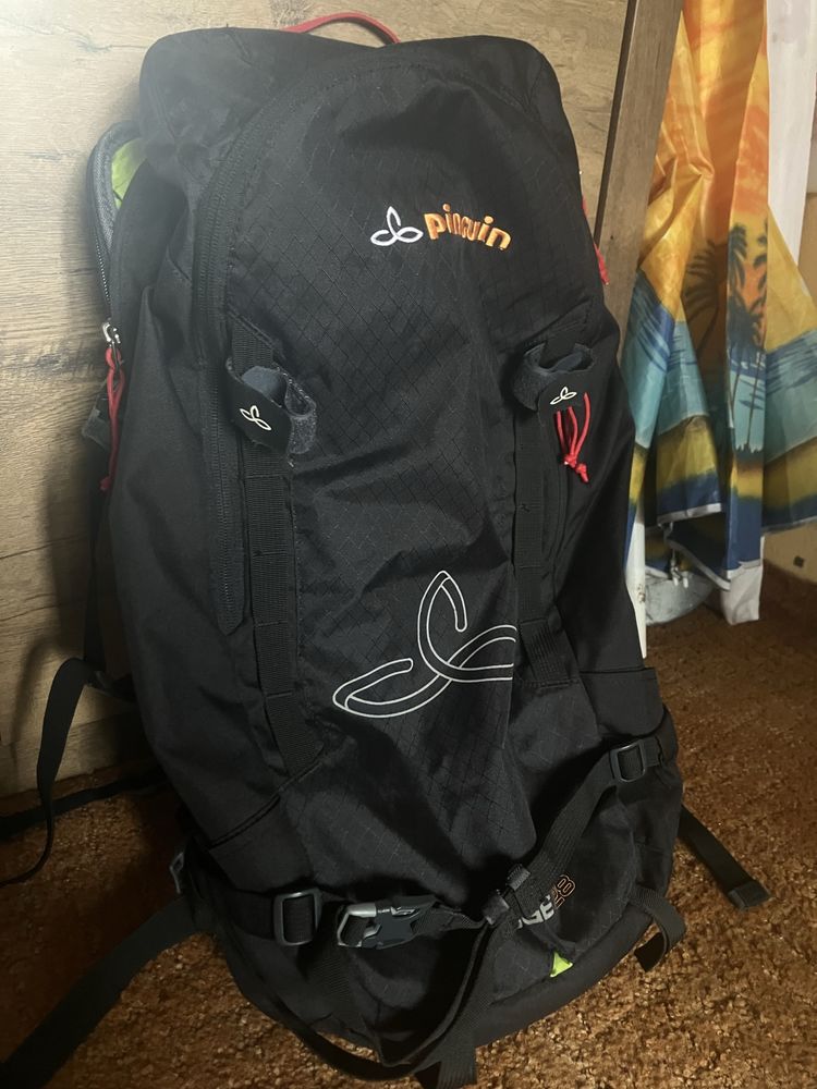 Туристическа раница Pinguin Ridge 28