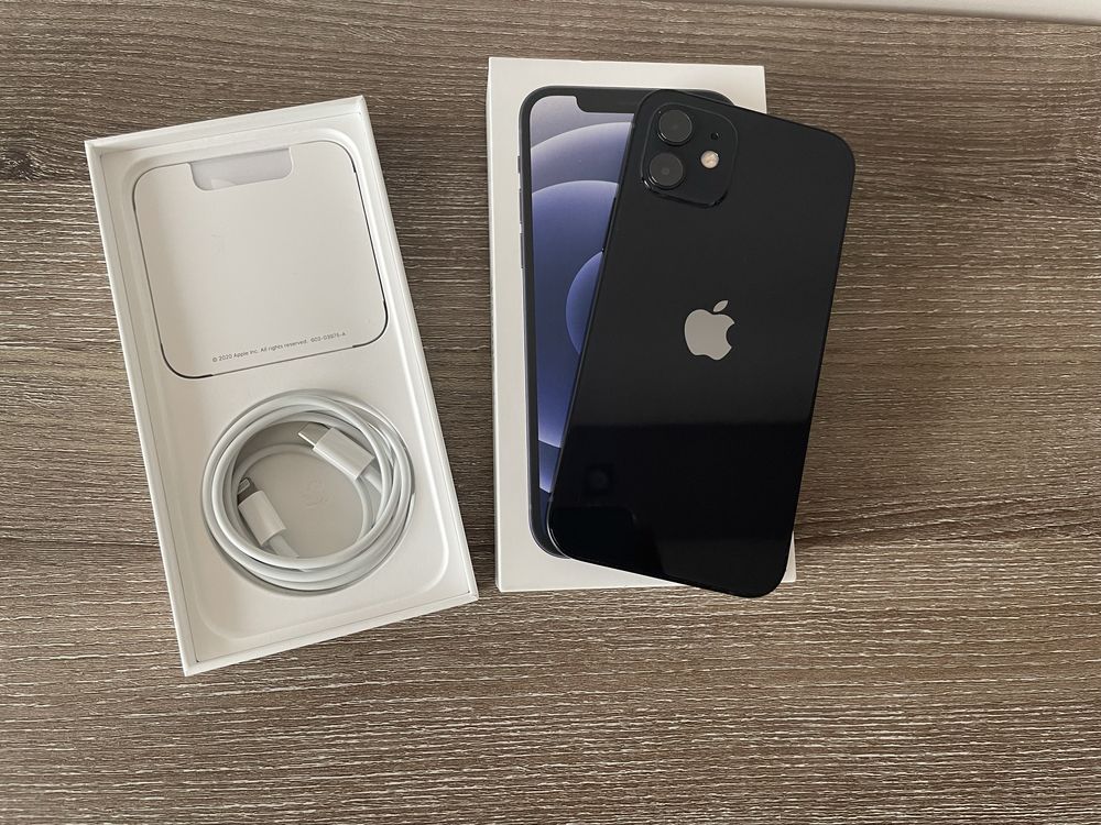 Чисто Нов - Iphone 12 64 GB