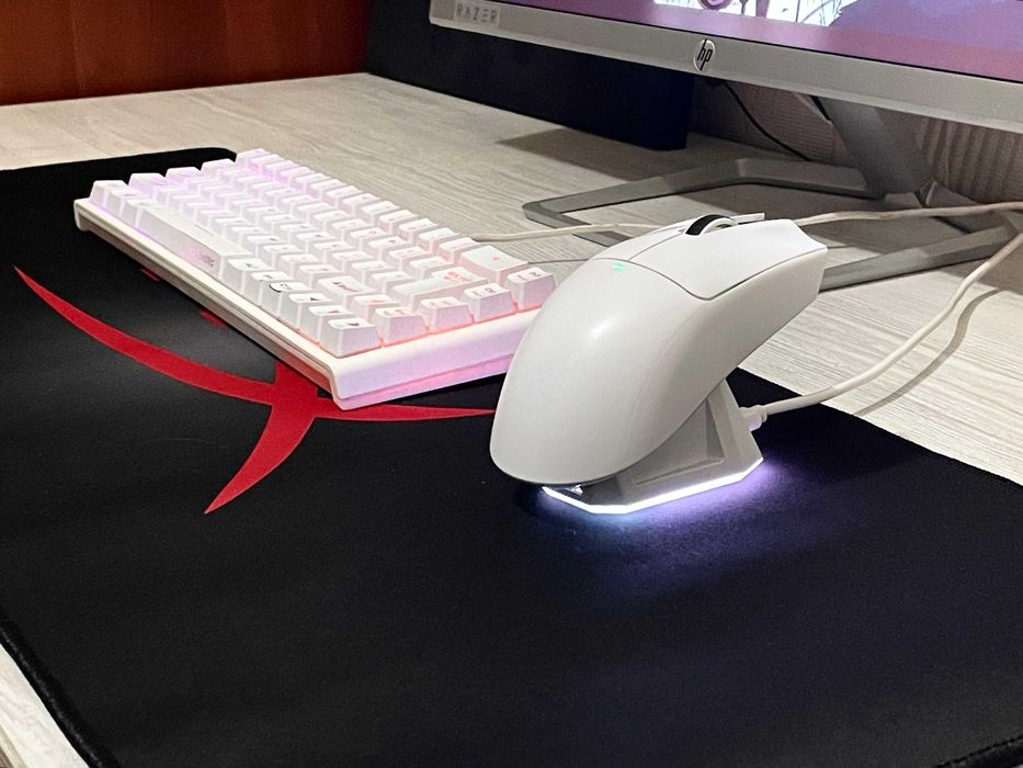 Продаю полностью игровой черно-белый комплект в топ-состоянии!