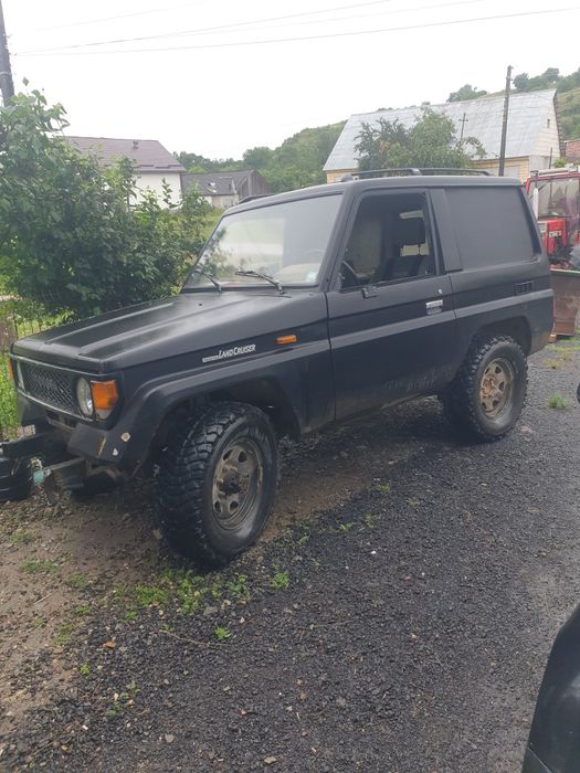 Vând Toyota Land Cruiser