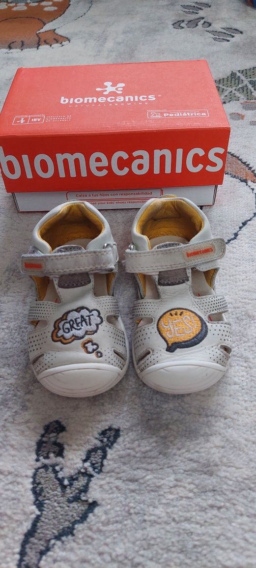 Оферта! Biomecanics бебешки сандали