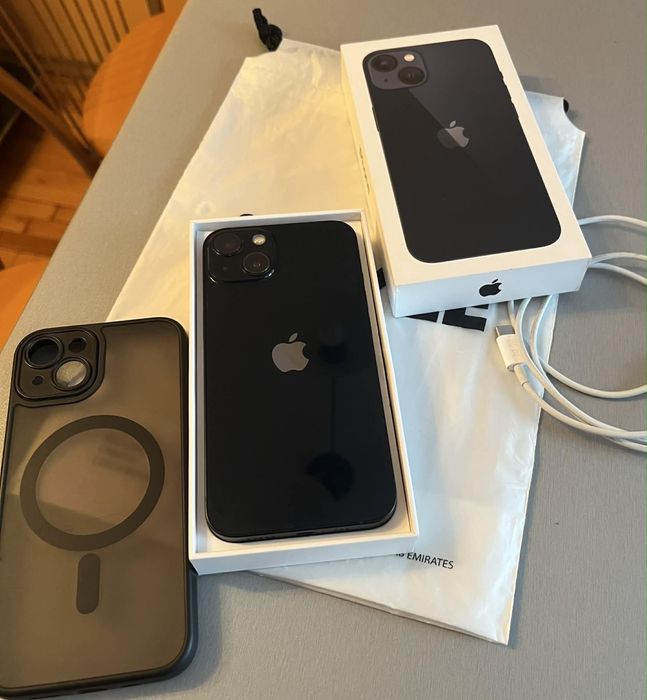 Телефон iPhone 13 128GB