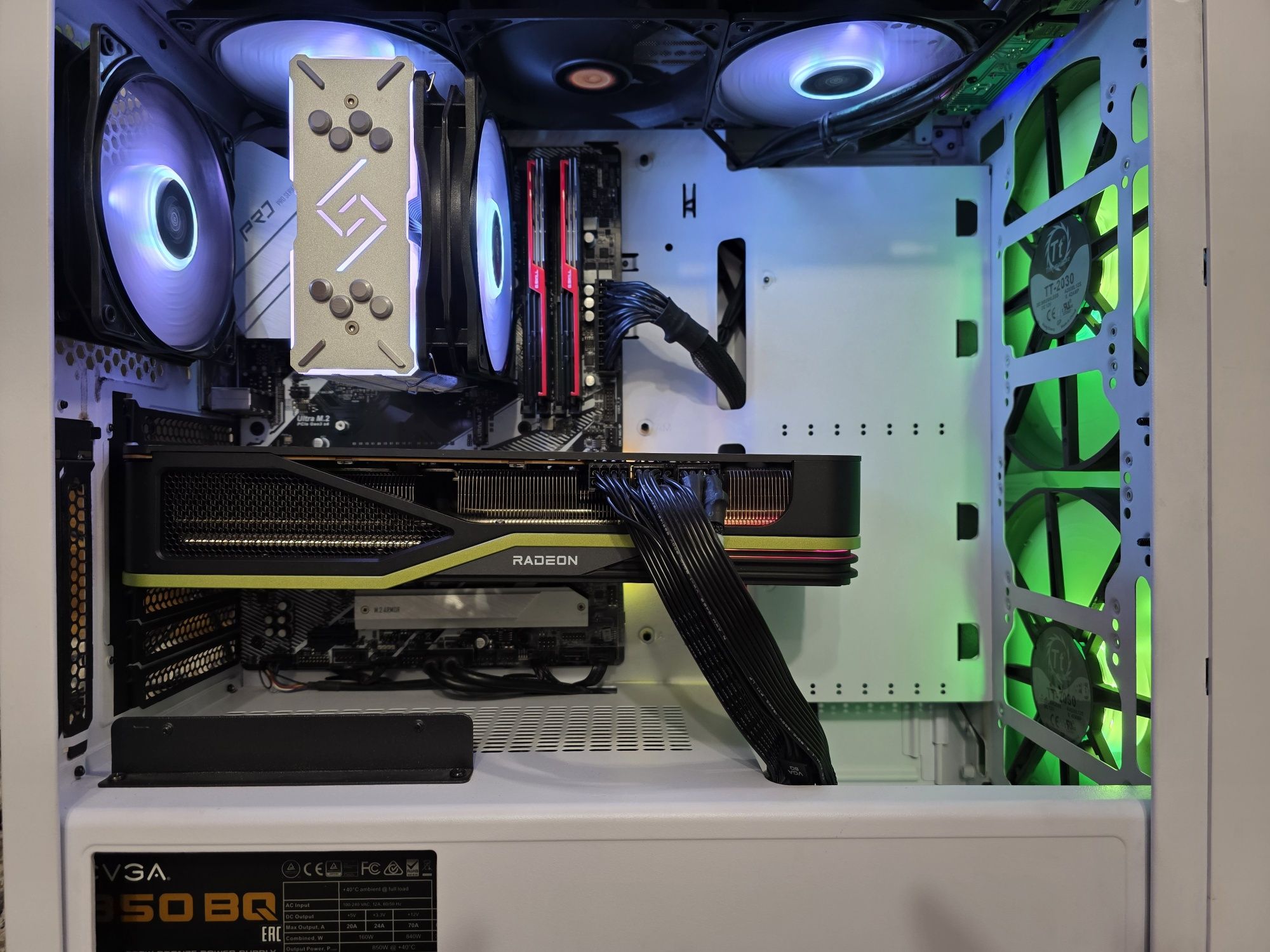 Core i7 10700F. RX 6900XT 16Gb