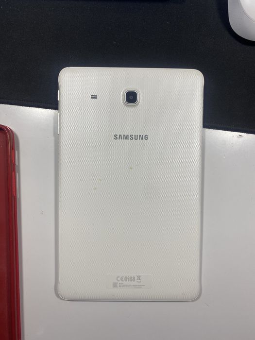 Galaxy tab E.