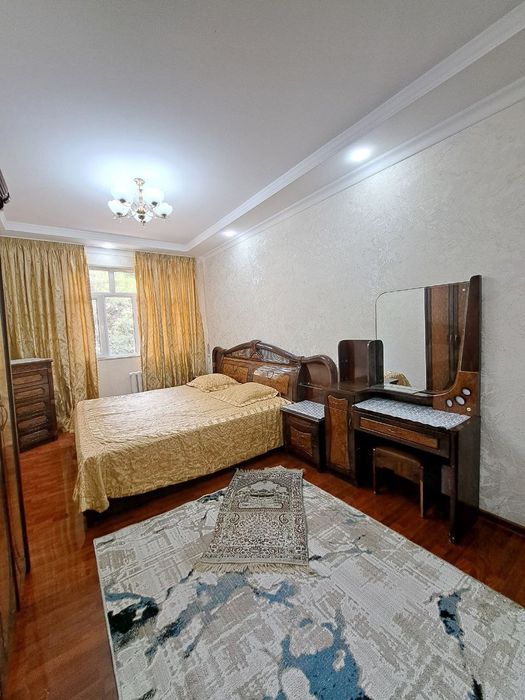 Продаю свою квартиру на чиланзаре 17