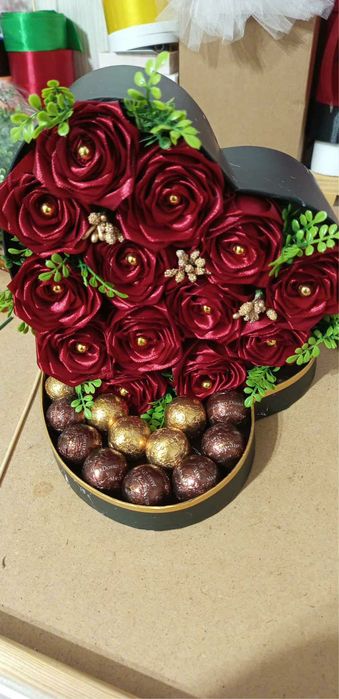 Подарък за всеки повод от сатенени рози