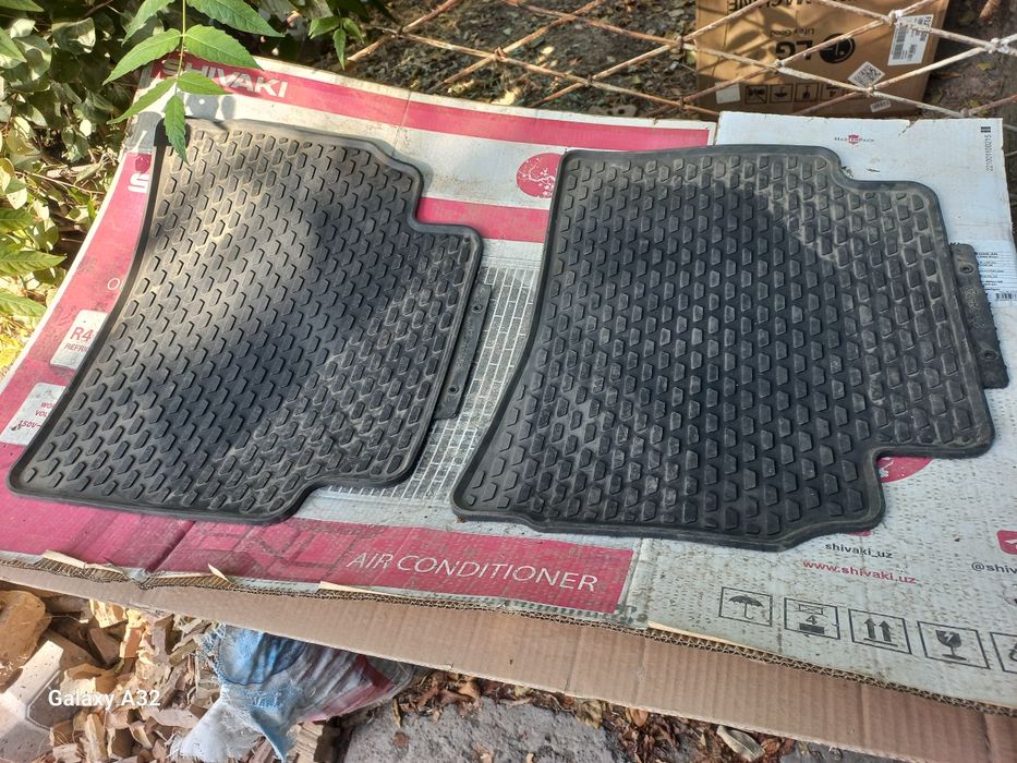 Авто полик для автомобилей универсал