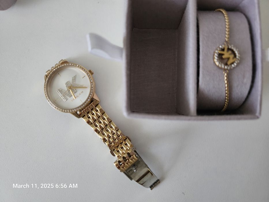 Часы Michael Kors