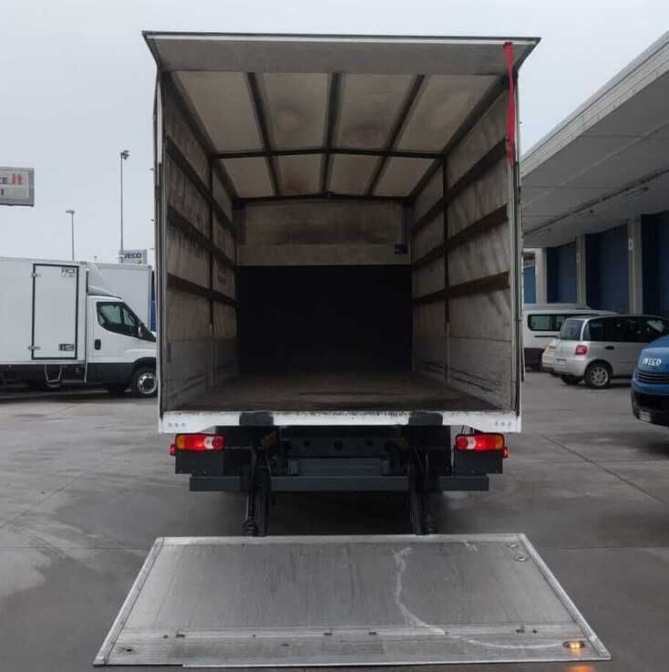 Mutari duba sau camion cu lift transport utilaje 150-300 lei