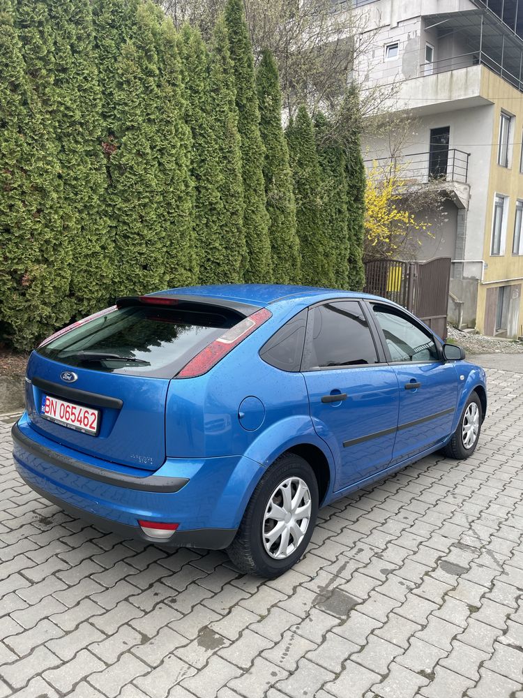 Ford focus anul 2006 motor 1,6