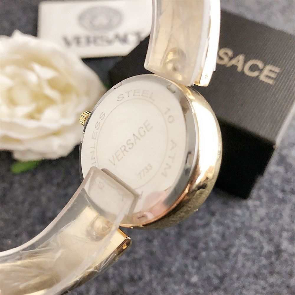 Дамски луксозен ръчен часовник Versace