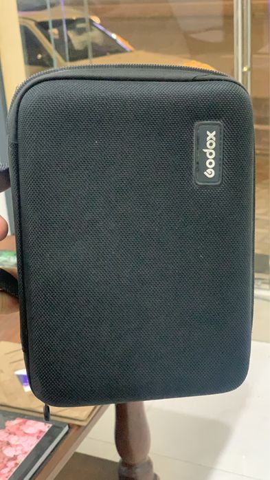 Godox Ad100 Sotiladi. holati yaxshi