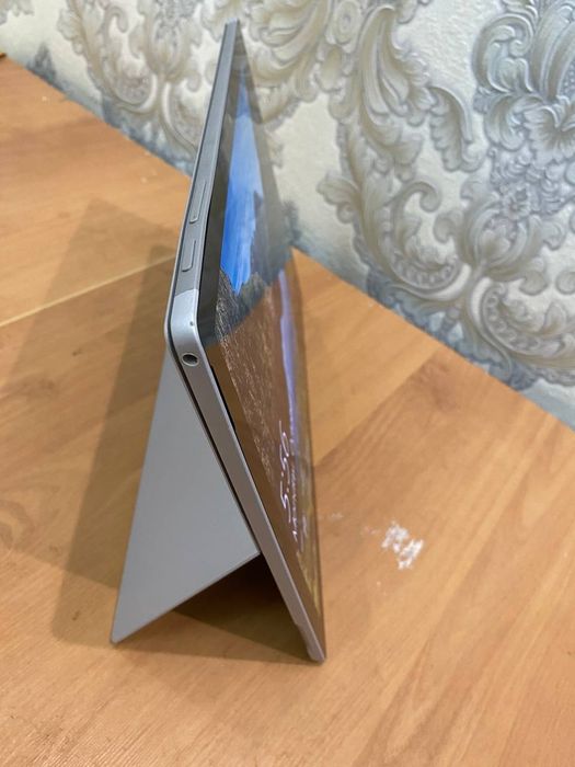 Microsoft Surface Pro 5