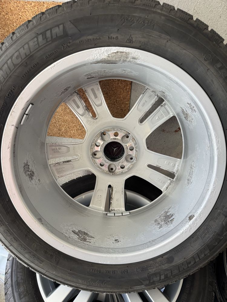 Оригинални джанти 19 зимни гуми Mercedes ML GLE 255/50/19