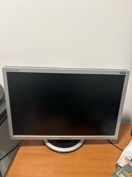 Calculator complet cu monitor