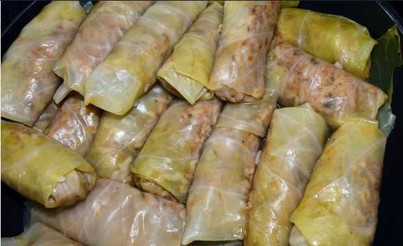 Sarmale de varza/vita la comanda