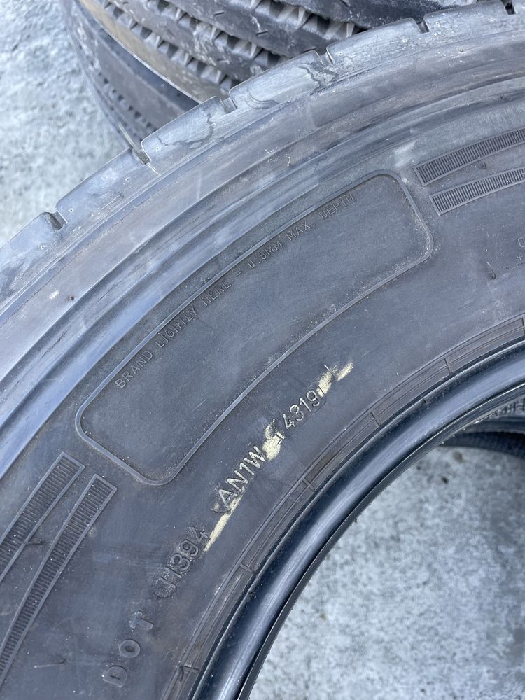 265/70/19.5 DUNLOP 2бр. 6мм