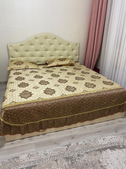 Кровать двухместная