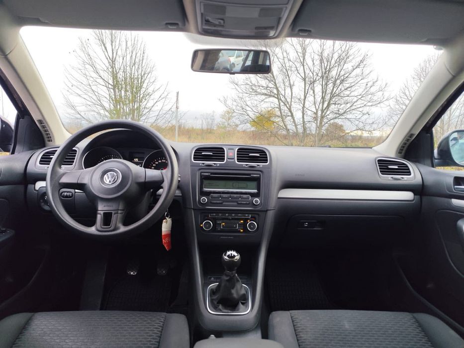 Volkswagen Golf 6 Variant 1.6 TDI 105 CP, 2013