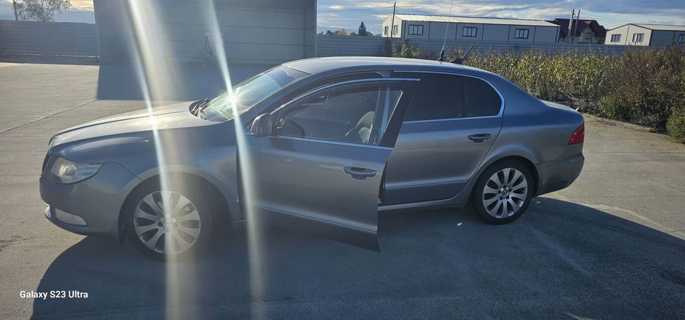 Vând skoda superb