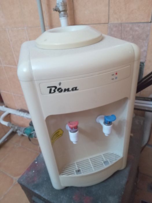 Кулер диспансер для воды