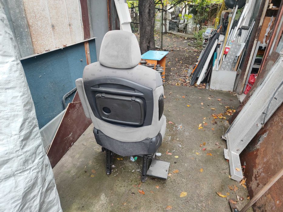 Дясна въряща седалка за кемпер FIAT DUCATO