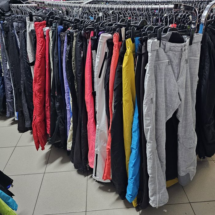 Pantaloni ski mai multe modele