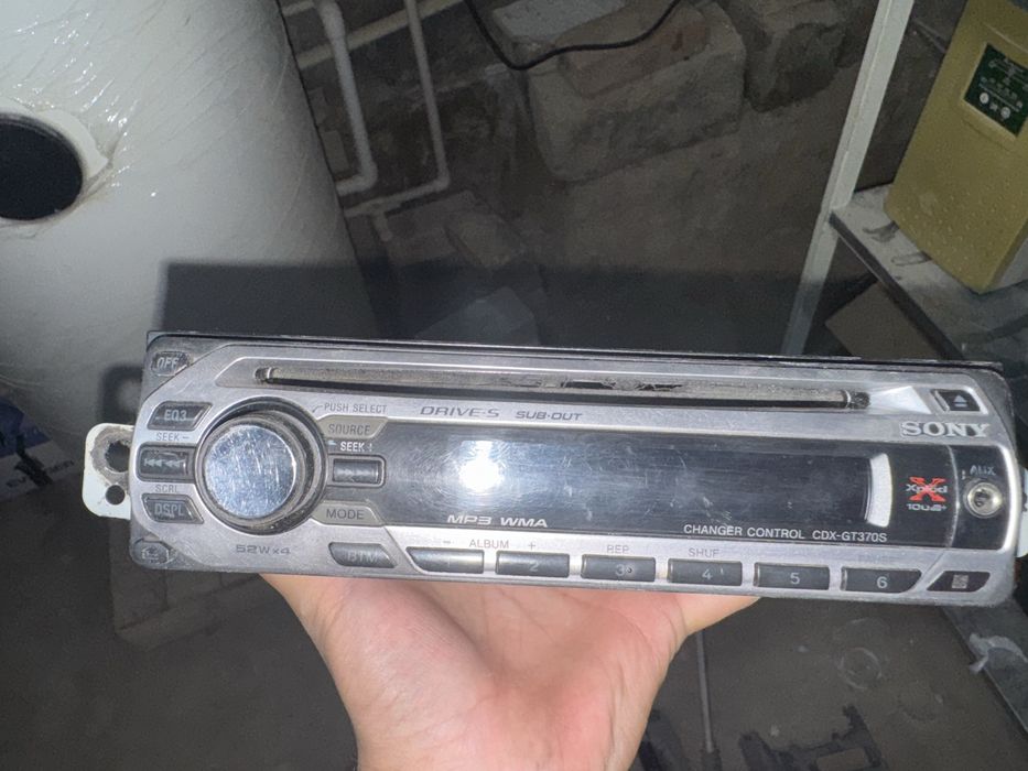Усилитель Kenwood 350W и Магнитофон Sony CDX-GT370S