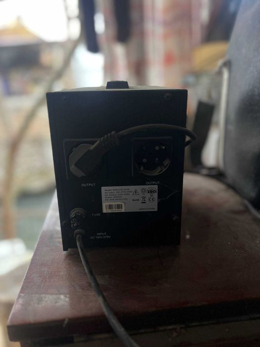 Стабилизатор напряжения AVR-LCD 2KVA (2000VA). Полностью рабочий