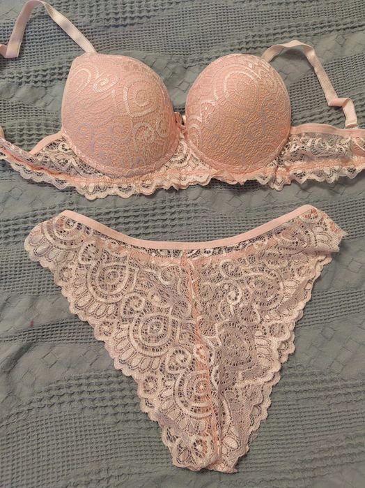 Дамски комплекти