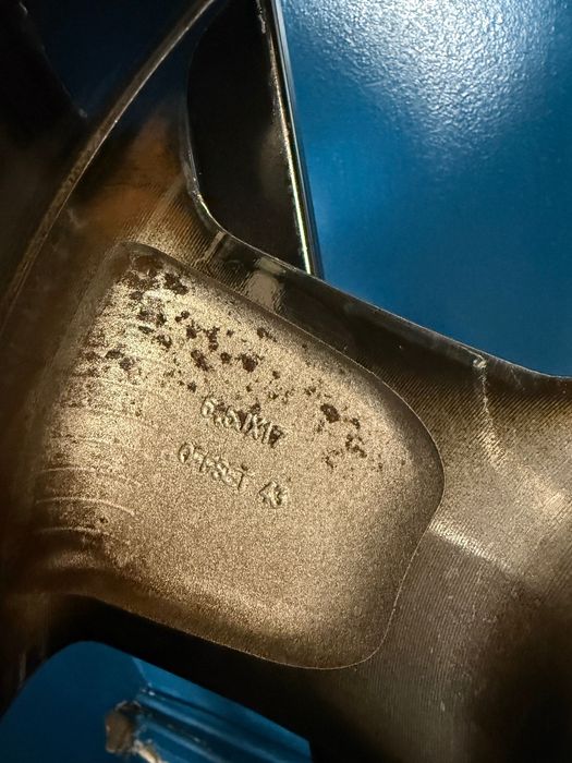 Jante Renault Captur, R17 în stare foarte bună, bicolore!