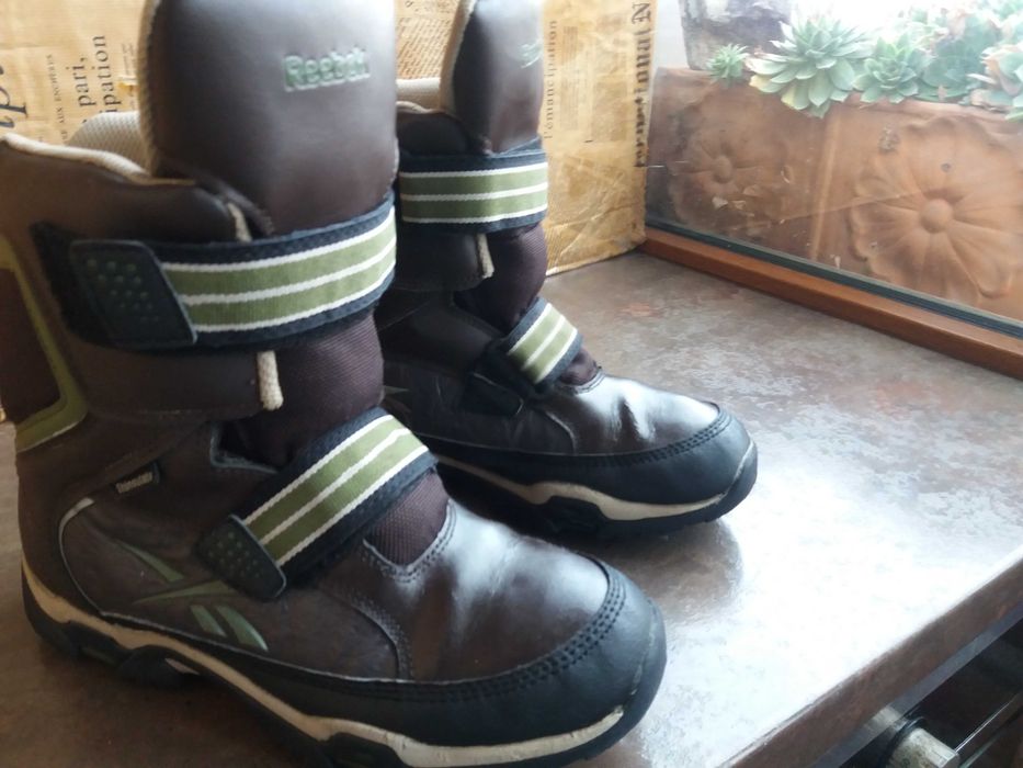 детски ботуши,зимни обувки,боти,апрески, Reebok номер 38 за момче