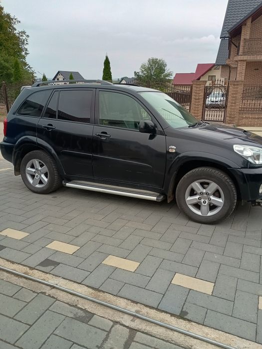 Vând Toyota RAV 4