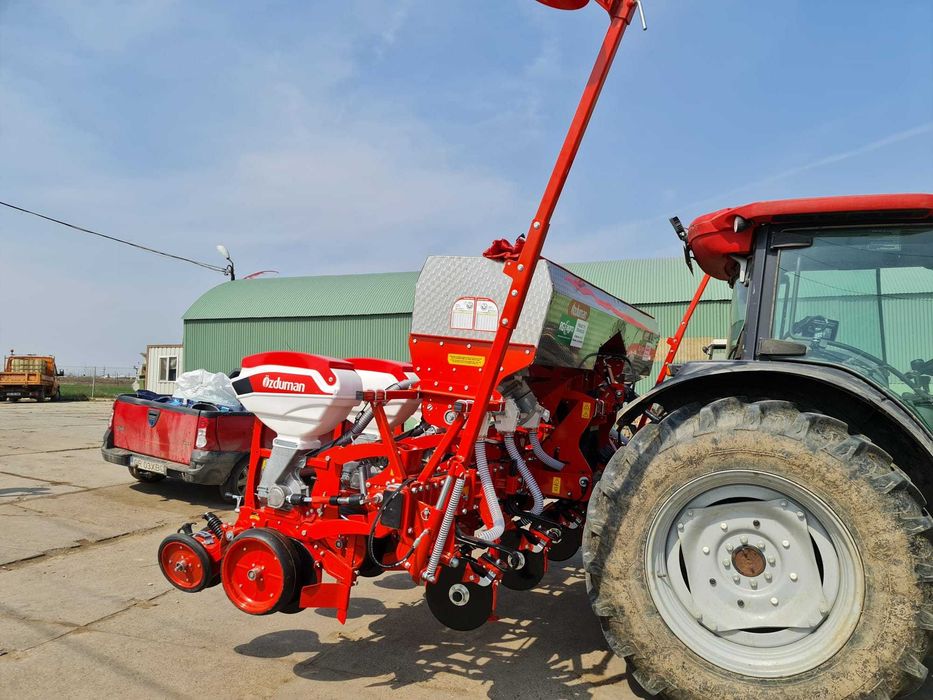 Semanatoare 6 R dublu disc cu fertilizare