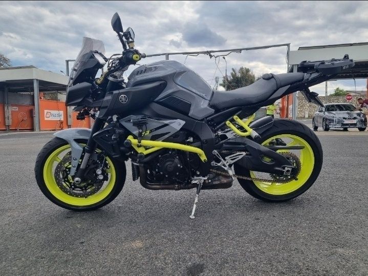 Yamaha MT10 2017