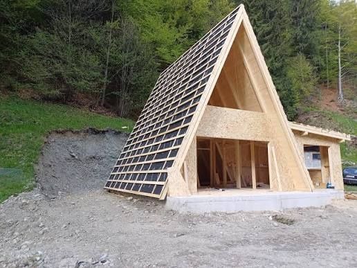 Construim cabane din lemn la comanda clientului