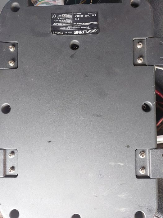 Субуфер Alpine, Плеър Pioneer  и USB 32 gb.