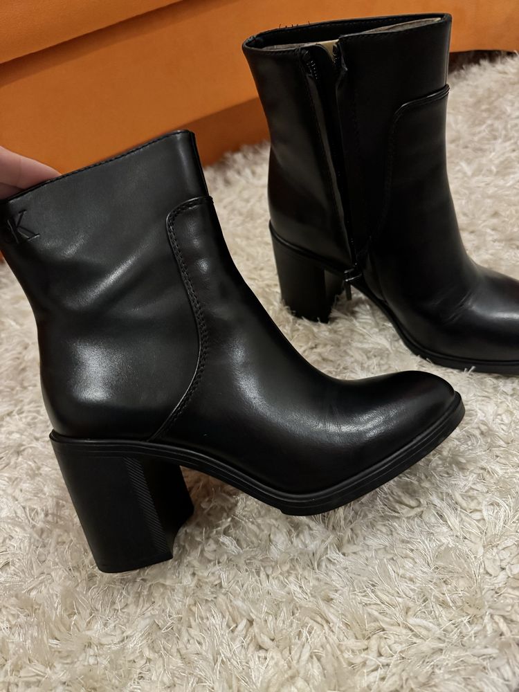 Ghete piele Calvin Klein