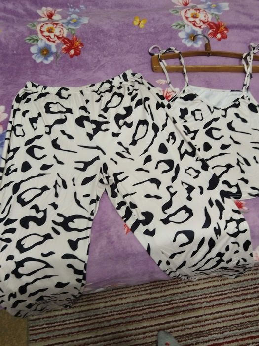 Женская одежда . пижама комплект