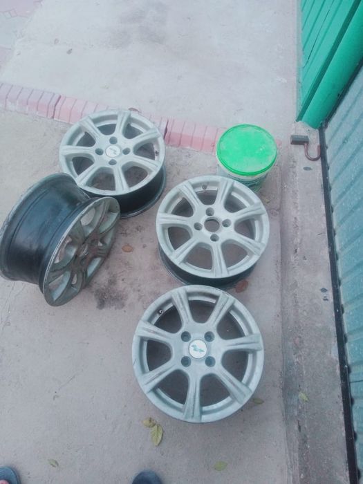 Продам диски в отличном состоянии