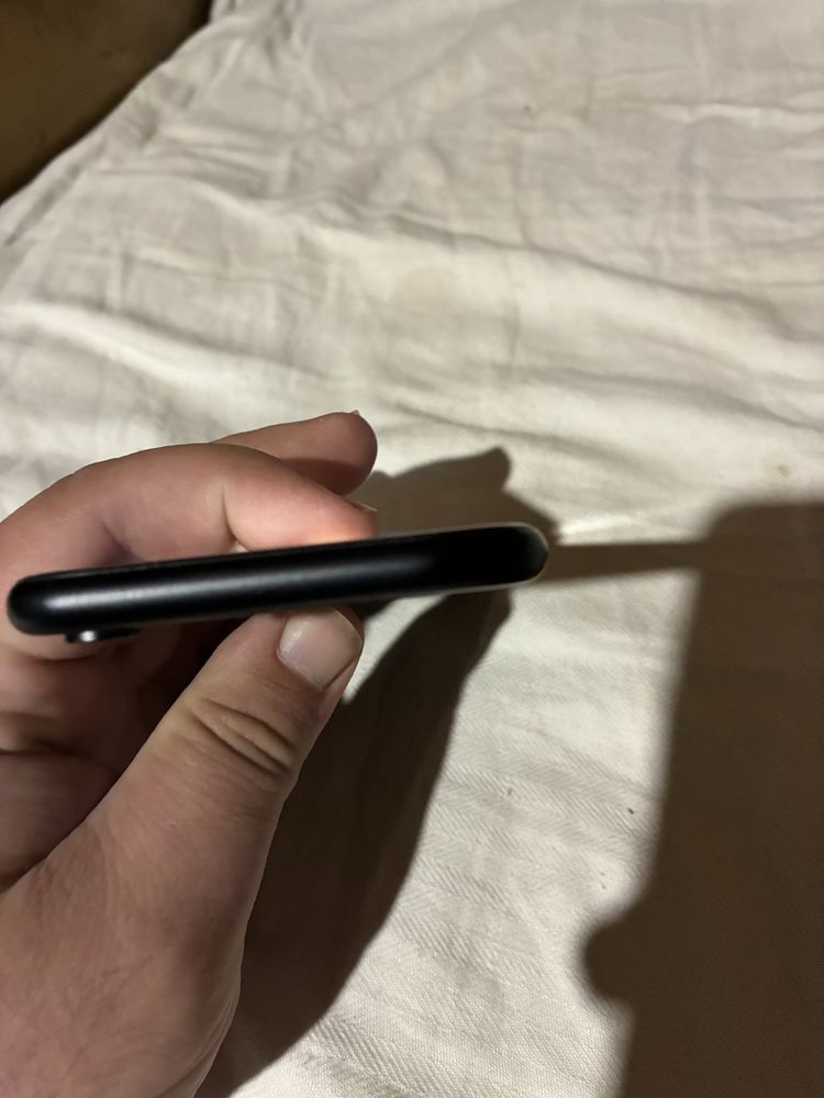 iphone XR 64 gb черен