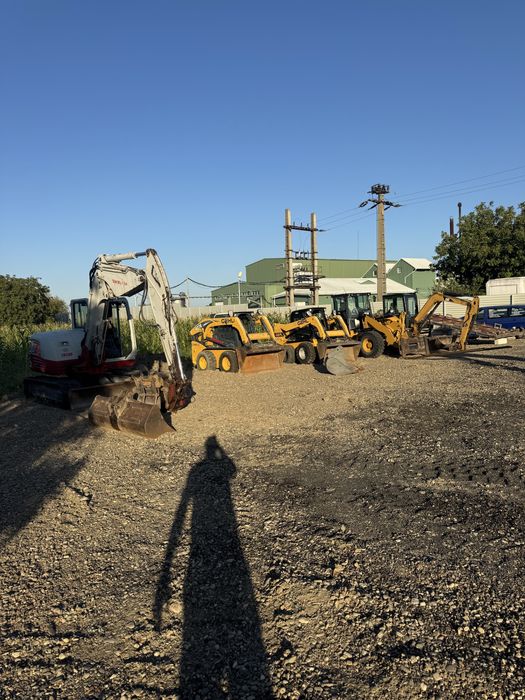 Inchiriez utilaje ( excavator, vola, incarcator frontal, camion…etc)