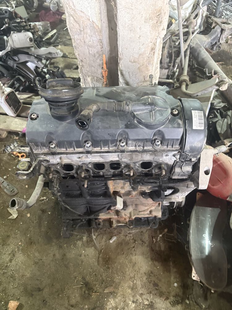 Vw golf5 touran A3 8p 1.9 tdi 105кс Двигател BXE