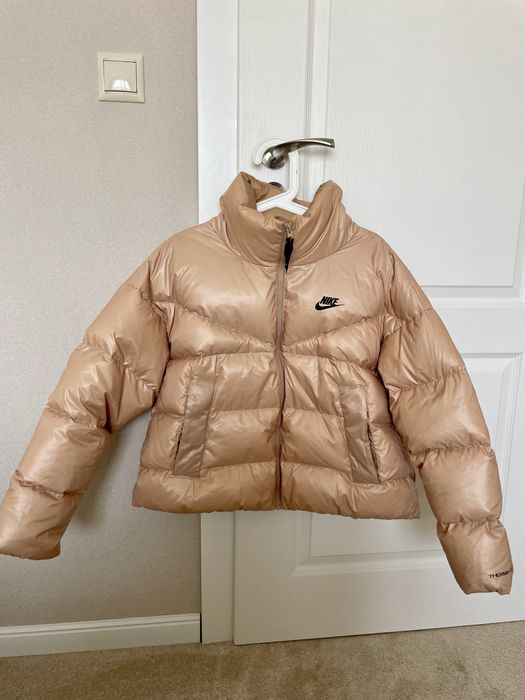 Спортно яке Nike