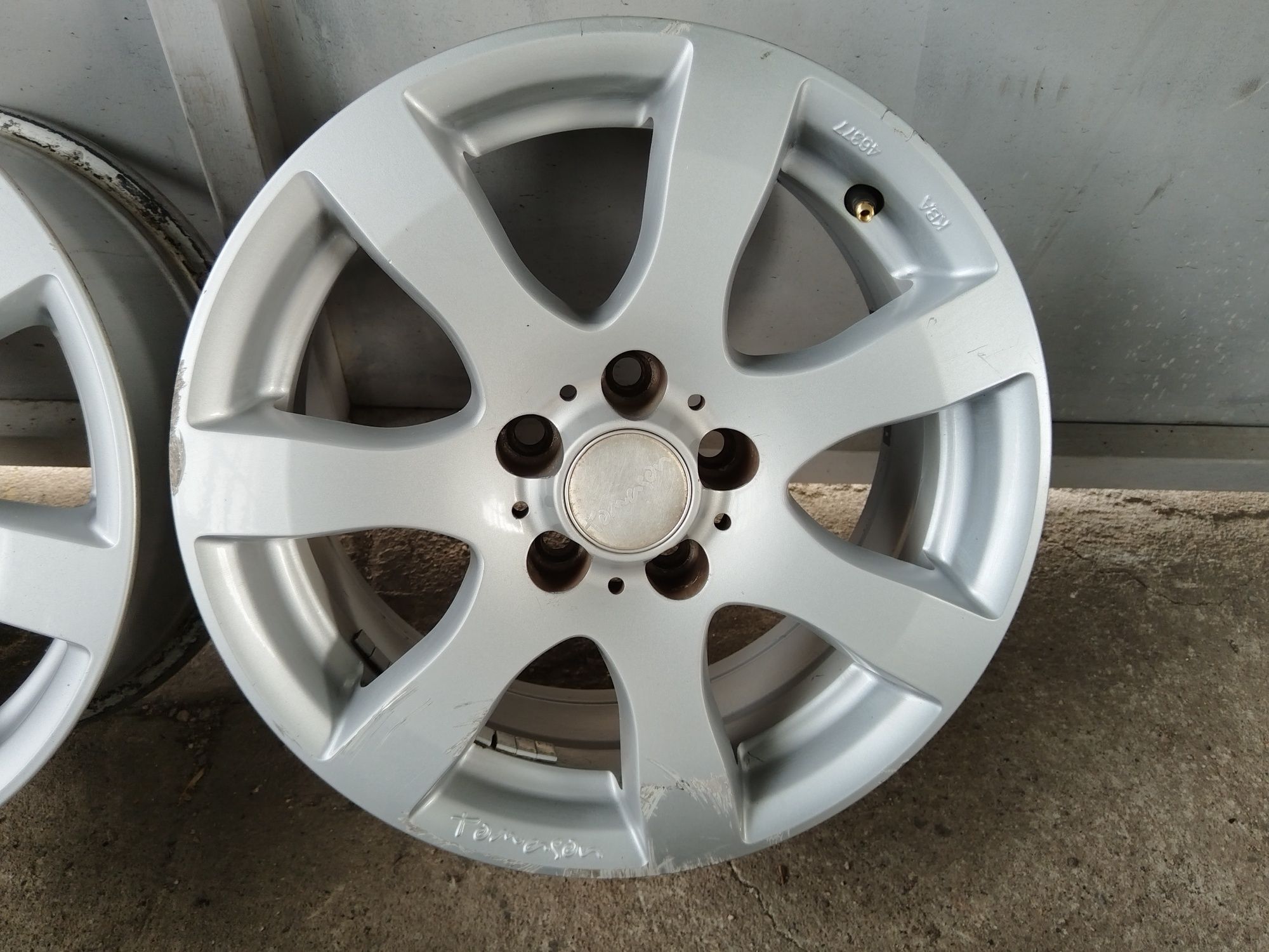 15"Алуминиеви джанти "TOMASON" 5по100.Vw.Seat.Skoda.Audi.