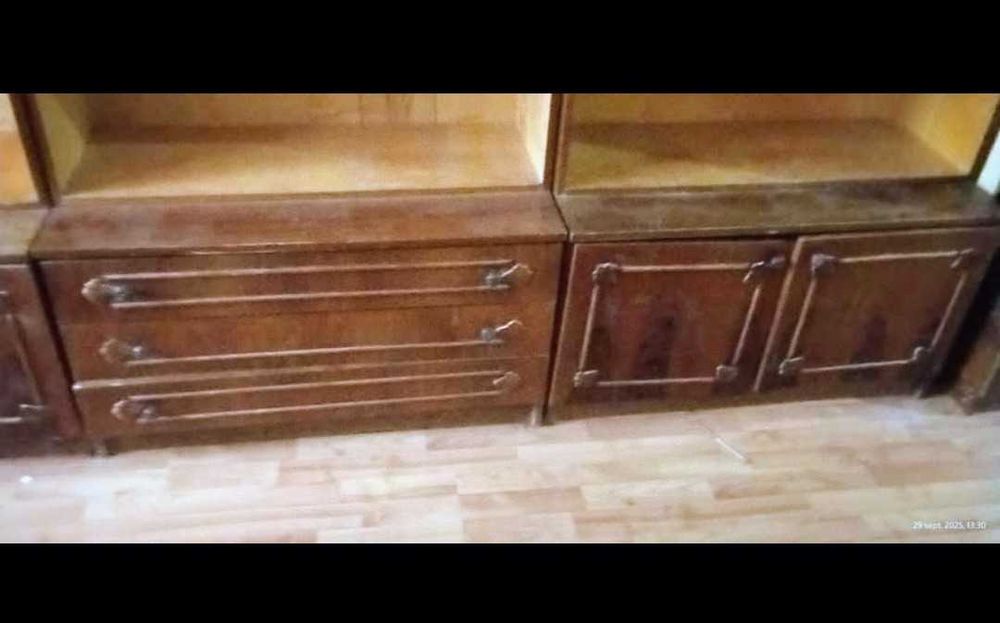 Mobilă veche in stare bună