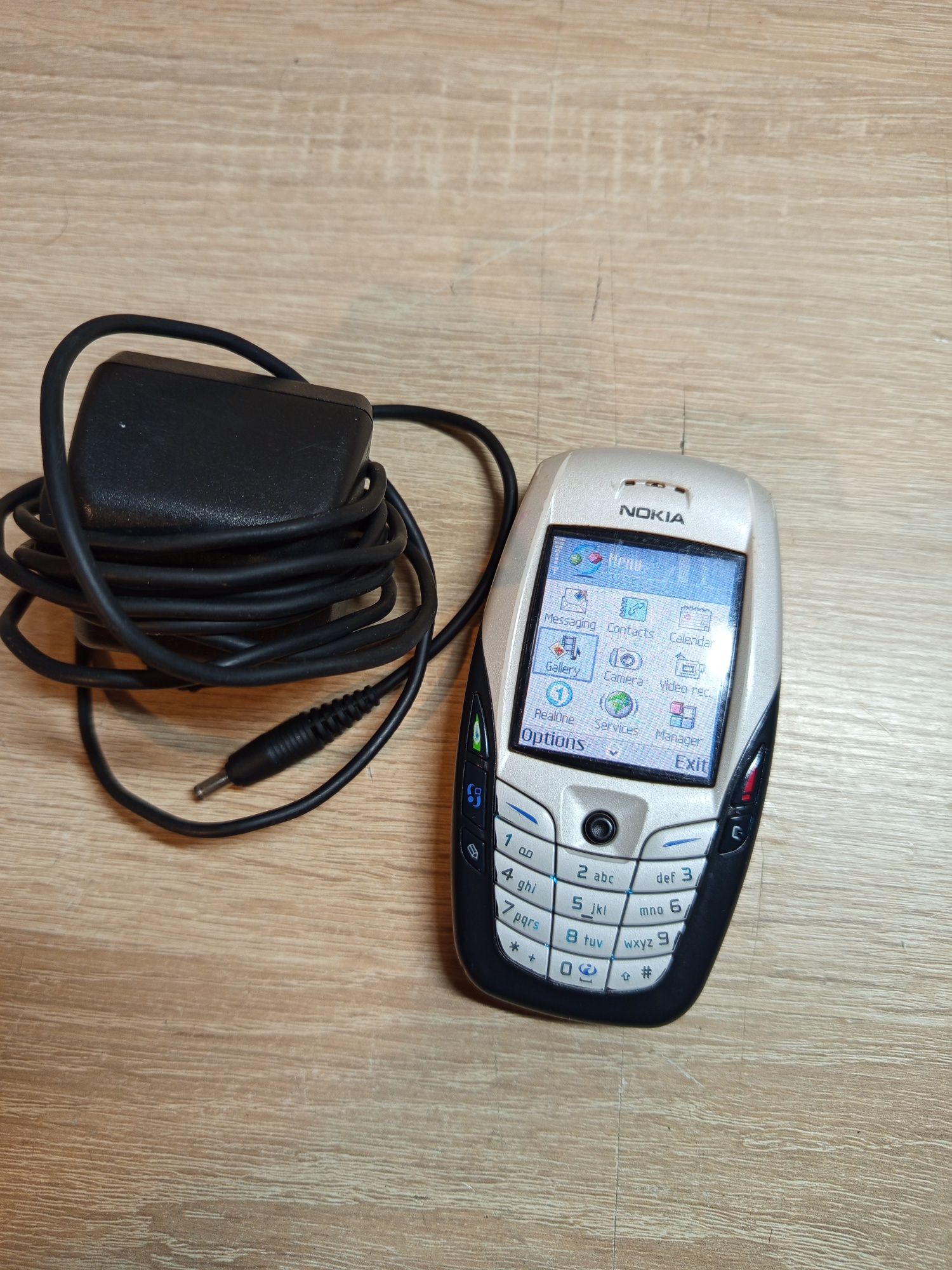Телефон "Nokia"6600