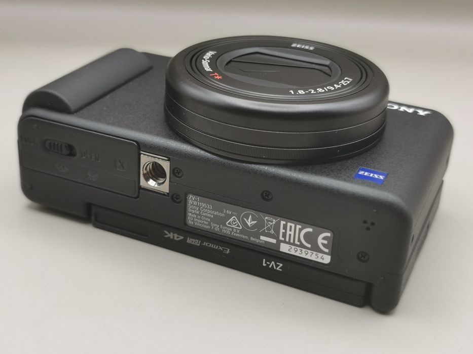 Acumulator extra - Sony ZV-1 ca nou, full box