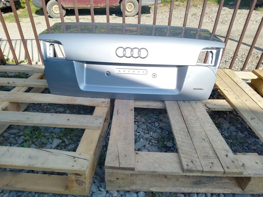 Capota portbagaj Audi A4/b7 fără rugina