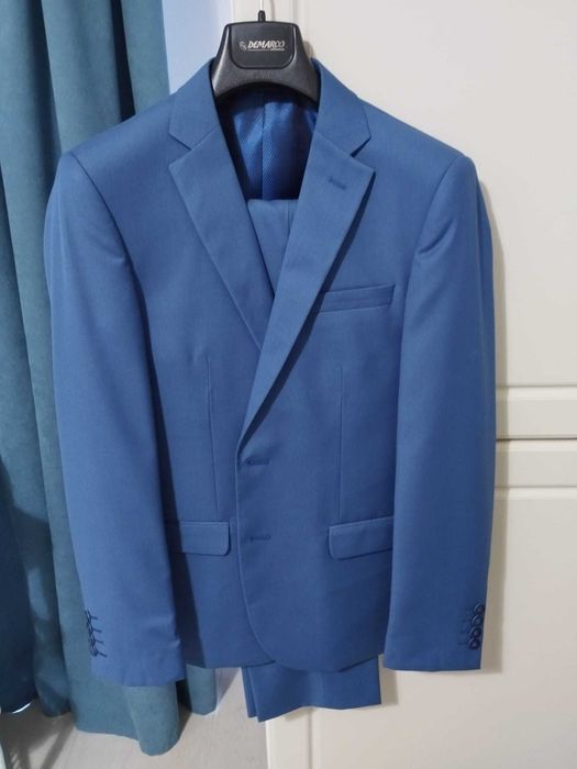 Costum bărbați, mărime 48